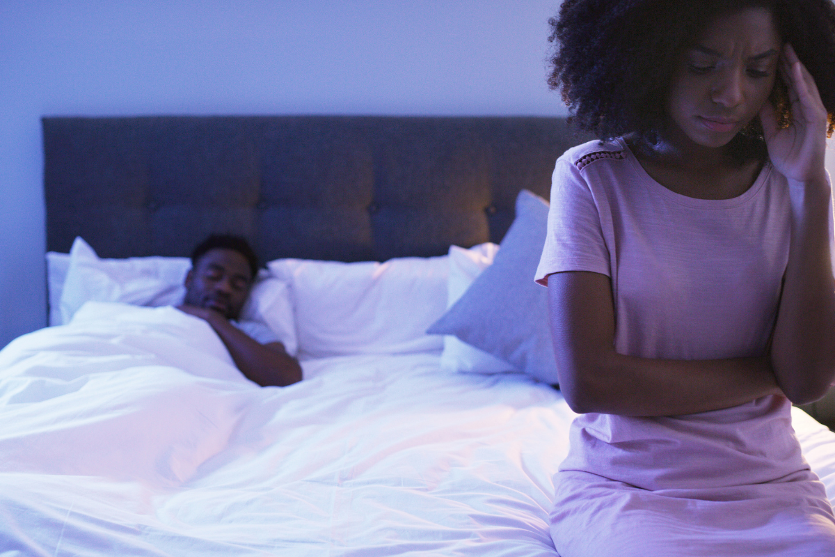 Woman can't sleep due to snoring husband